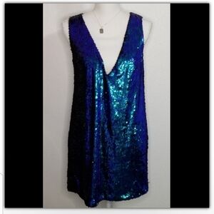 Tobi sequence dress deep v-neck and low back mini